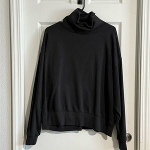 CALIA by Carrie Underwood Black Sweatshirt